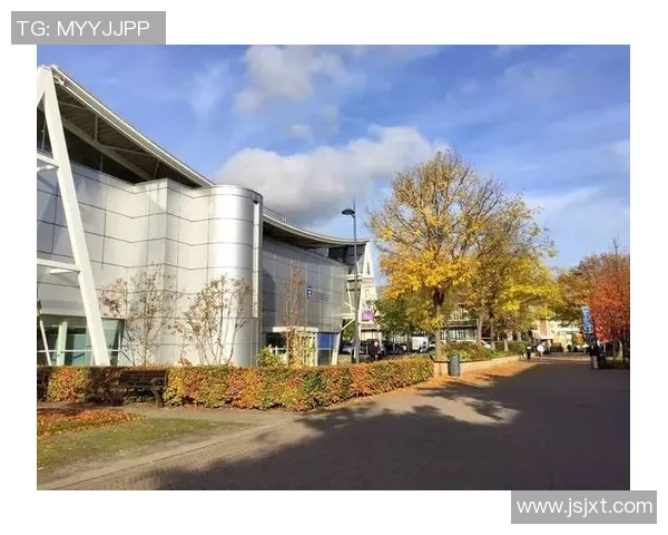 利物浦城市发展与文化传承探索其历史底蕴与现代魅力交融